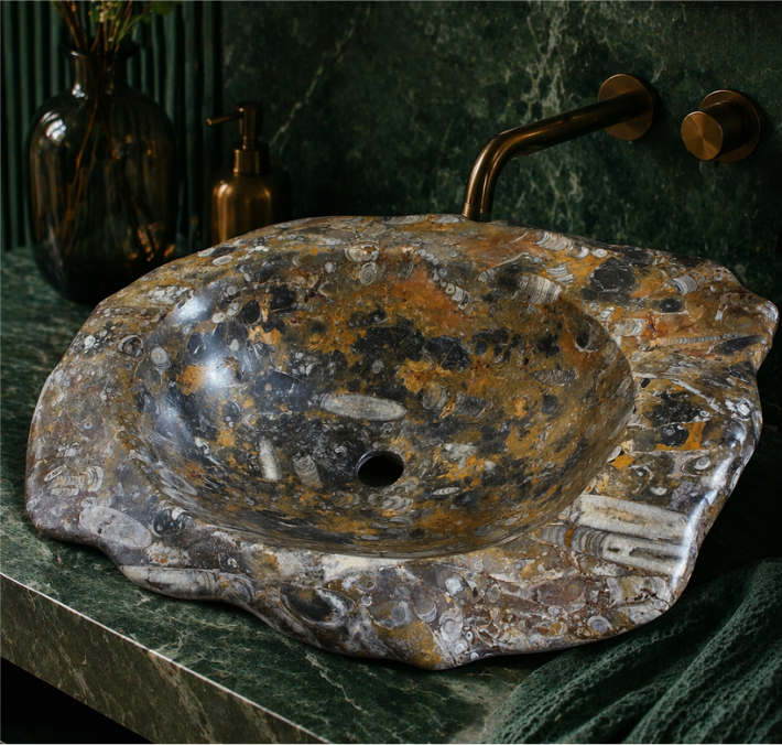 Vasque forme libre — marbre fossilifère gris & jaune